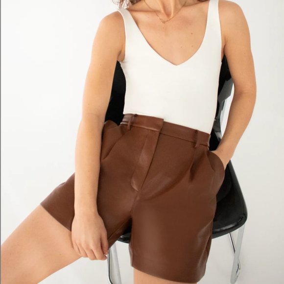 Aritzia Wilfred Limerick Short 5" - Picture 3 of 6